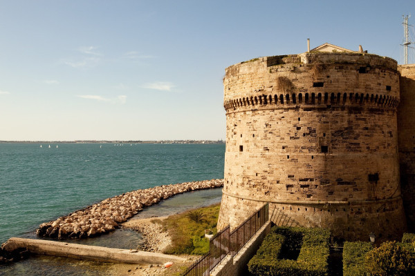 Authentic Routes: The Treasures of Magna Graecia with Pick-Up from Monopoli
