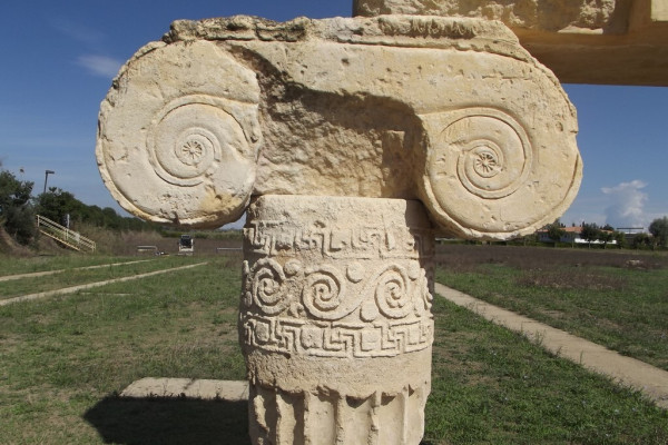 Authentic Routes: The Treasures of Magna Graecia with Pick-Up from Polignano