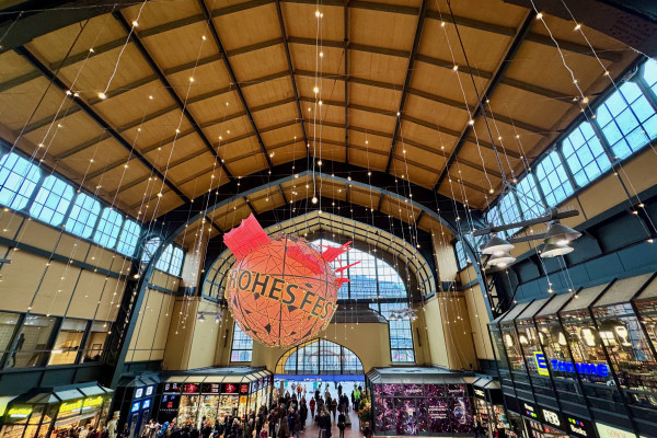 Hamburg Main Station "Hauptbahnhof" festively illuminated.