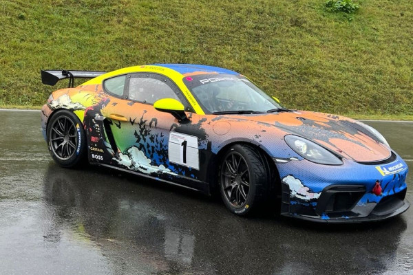 Porsche 982 Cayman 718 GT4 Clubsport