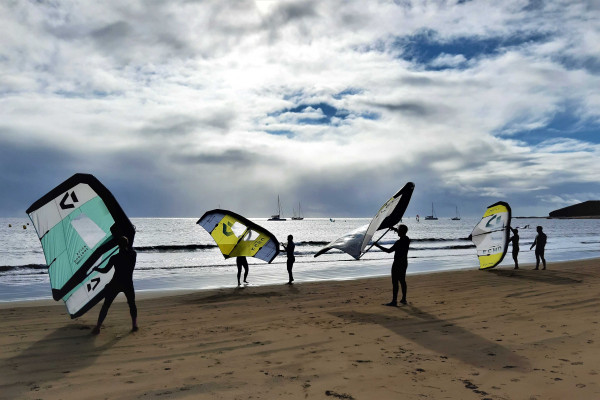 Wing control on the beach