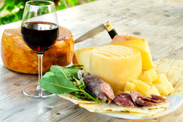 Cagliari: the food of longevity. Guided tasting