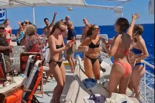 Hen party Rhodes Romantika Dreams