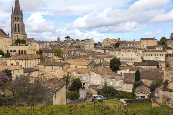 Explore the Saint-Emilion region through the most emblematic vineyards
