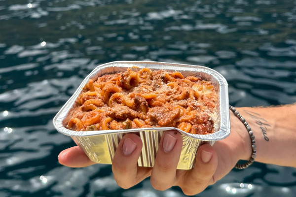 Lunch with baked pasta