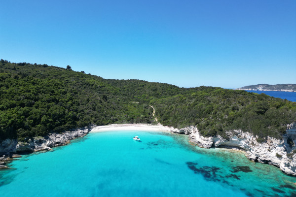Voutoumi, Antipaxos Island