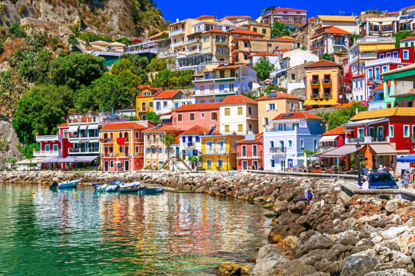 Colorful Parga 