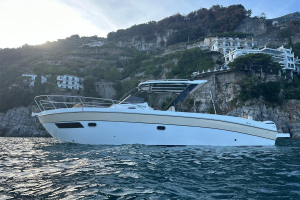 Boat Tour Amalfi Coast Saver 10.30 (max 11 guests)
