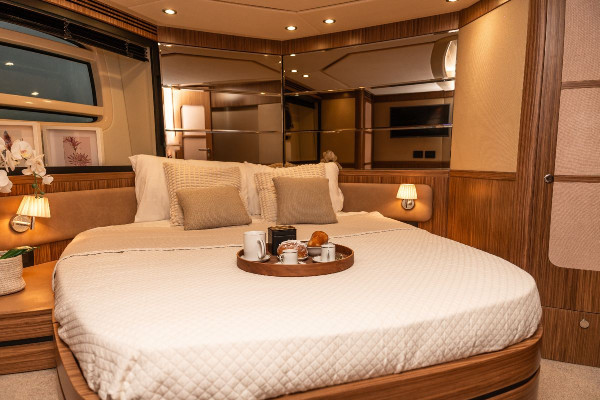 Yacht Charter Azimut Magellano 53 - Capri and Amalfi Coast
