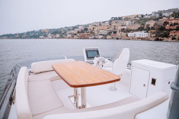 Yacht Charter Azimut Magellano 53 - Capri and Amalfi Coast
