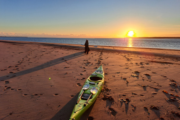 Sunrise kayaking at Broughty Ferry