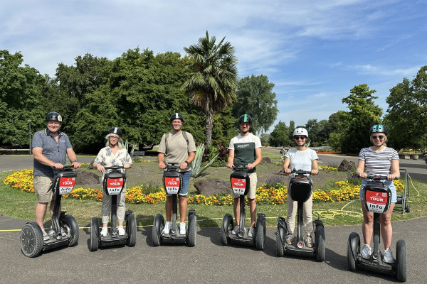 We also have exciting tours on offer in Cologne, for example. Your desired date not listed? We are happy to offer your desired date for groups of 6 people or more and for company tours.