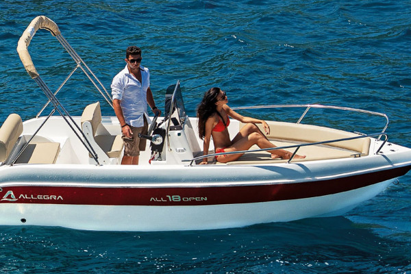 Rent boat Lake Trasimeno