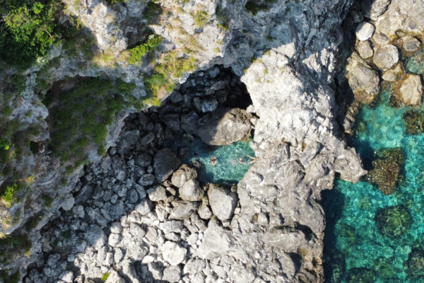 Sosta alla Piscina di Afrodite 