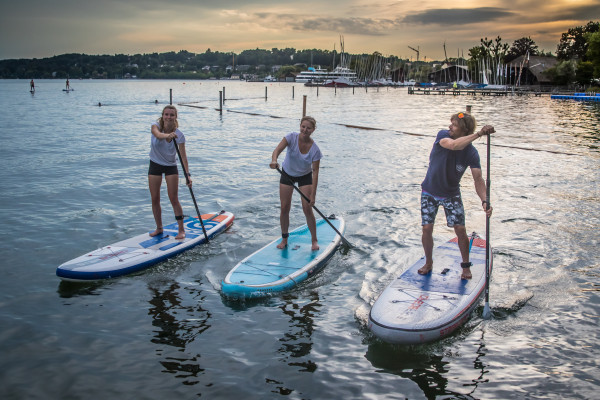 Paddle with friends!