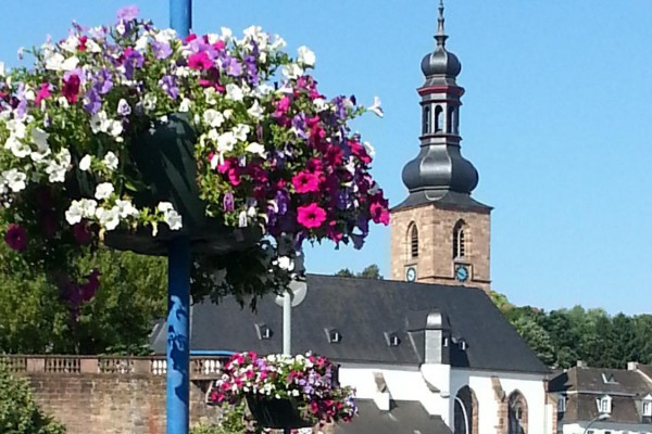 Alte Brücke mit Schlosskirche in Saarbrücken