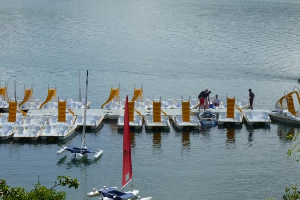 OKWIDE Pedal boat rental - Lake Saint-Cassien
