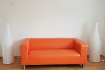 oranger Raum