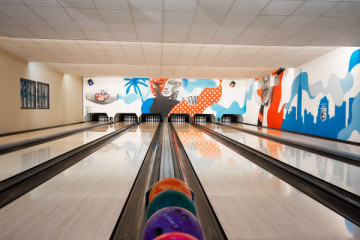 Bowlingbahn max 8 Personen