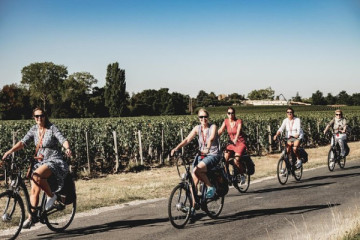 Von St-Emilion : Ganztagestour Saint-Emilion Elektrofahrradtour mit Mittagessen