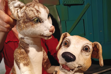 "MAU & WIAU"