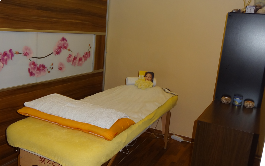 Firmengebäude Professionelle Wimpernverlängerung in Berlin
