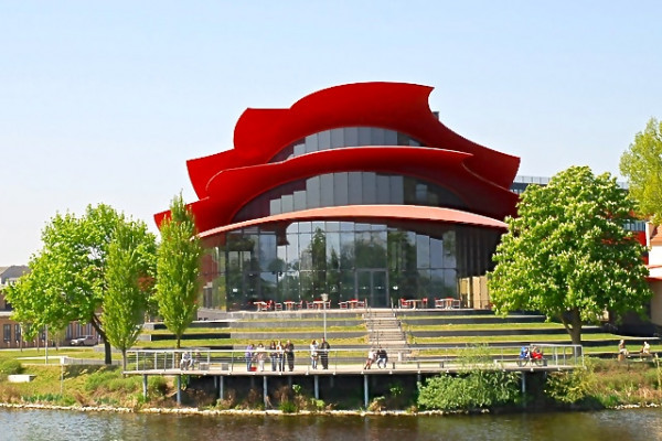 Hans Otto Theater