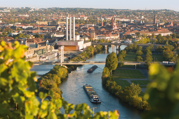 (c) Congress-Tourismus-Würzburg, Fotograf: A. Bestle
Blick auf Würzburg und den Main (c) Congress-Tourismus-Würzburg, Fotograf: A. Bestle
Blick auf Würzburg und den Main
