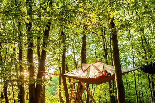 Baumzeltübernachtung Träumen in den Bäumen DELUXE
EifelAdventures Berlingen