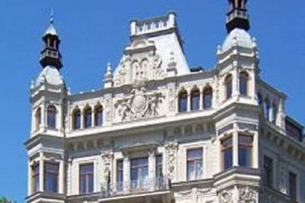 Prächtige Stadtvilla im Musikviertel.