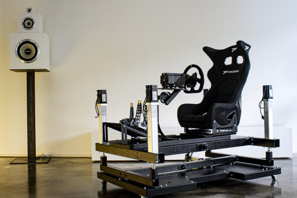 professioneller Motion-Rennsimulator