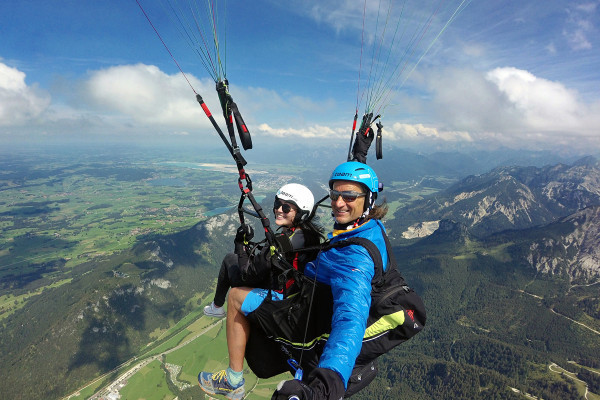 Blick auf die Burgruine Falkenstein
