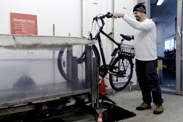 BikeWash in der Marsstr. 11 bei den Pedalhelden in München