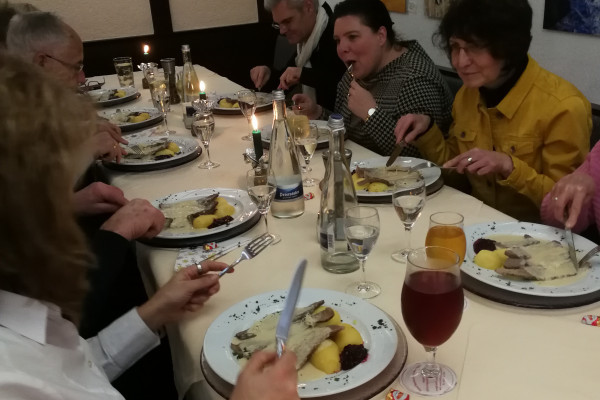 Zu Tisch bei 'Kriemhilde'