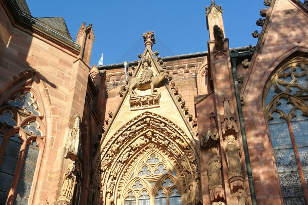 Dom Südportal mit 'Biblia pauperum' und 'Eccllesia triumphans'