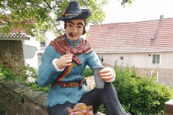 Der Kirchheimboländer Freischärler mit Weck, Worscht und Woi