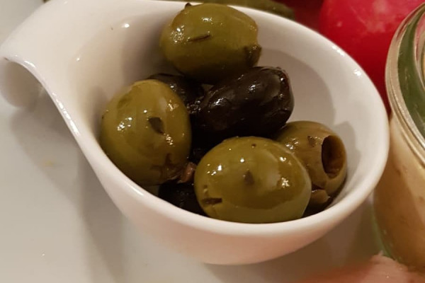 eingel. Kräuteroliven
