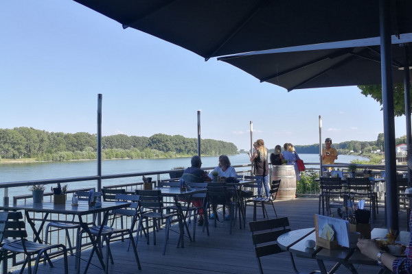 Rheinterrasse 'Altes Ruderhaus' in Worms