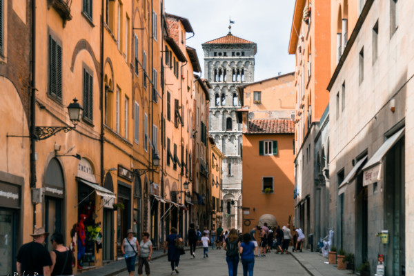 Ein Blick auf Lucca: Private Stadtrundfahrt