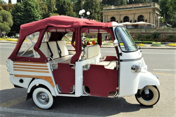 Ape Calessino Tour auf den Hügeln von Florenz