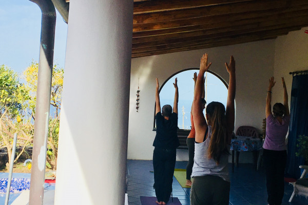 Yoga mit Meeresblick