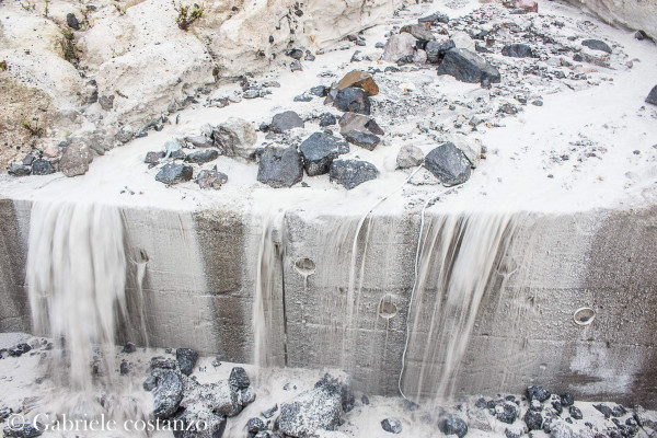 Bimsstein und Obsidian