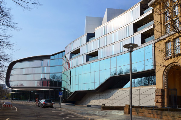 Die Deutsche Nationalbibliothek mit ihrer "Buch"-Gestaltung.