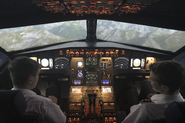 Flying Kids Training im A321-233