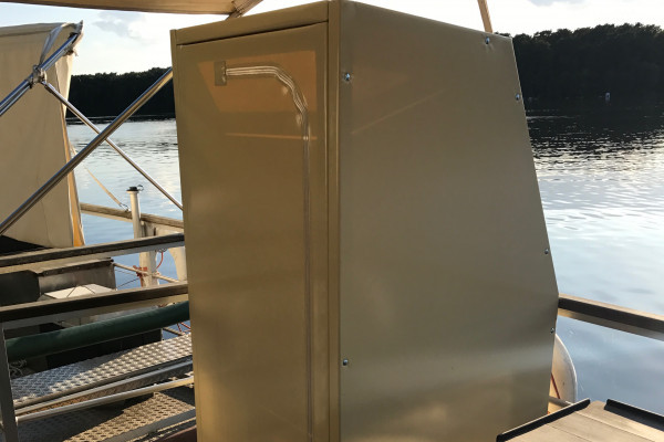 Optionale Campingtoilette