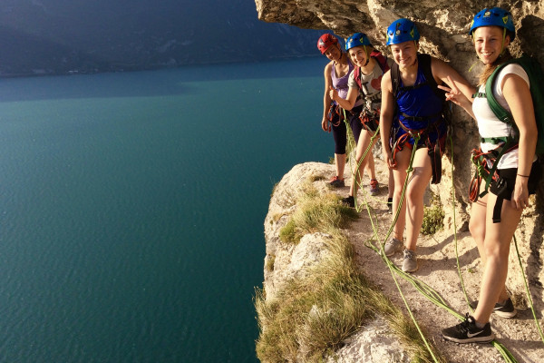 Via Massimiliano Torti, Contrabbandieri, Tracciolino, Balconi sul Garda