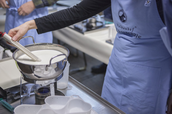 Mit Geduld die Entstehung eines Naturproduktes begleiten 