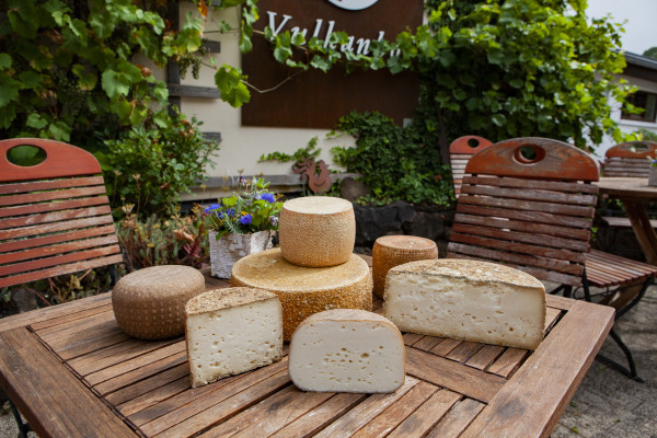  Unsere handgeschöpften Käse 