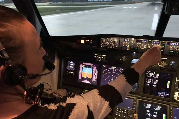 Boeing 737-800 NG - die letzten Einstellungen werden getroffen Boeing 737-800 NG - die letzten Einstellungen werden getroffen