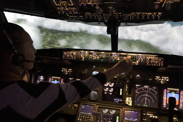 Boeing 737-800 NG - ok, kurze Verschnaufpause, also Autopilot ON! Boeing 737-800 NG - ok, kurze Verschnaufpause, also Autopilot ON!